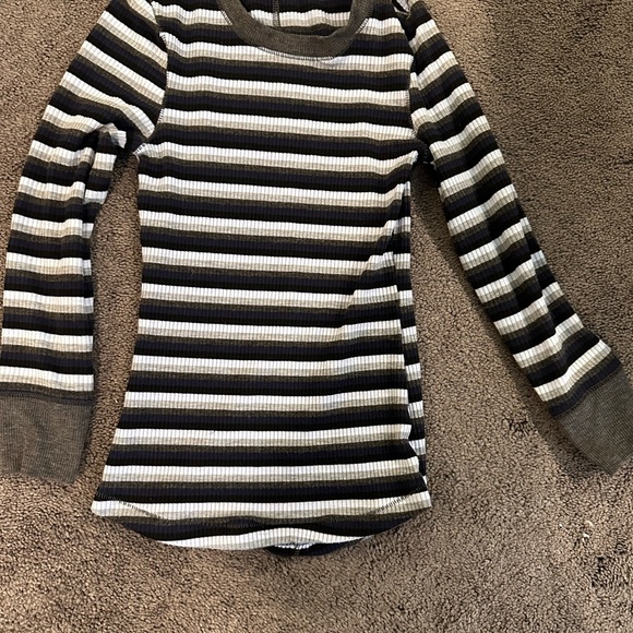 FREE PEOPLE XS 3/4 sleeve tops - Picture 3 of 7